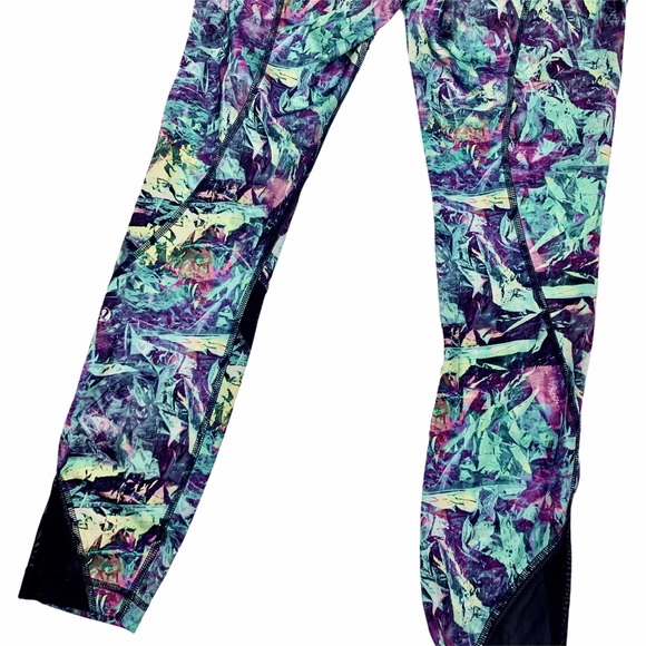 EUC Lululemon Inspire Tight II - Picture 5 of 5